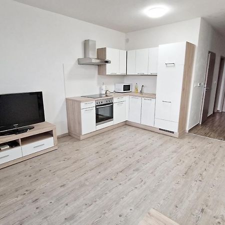Apartmany Vinohrady Trenčín Buitenkant foto